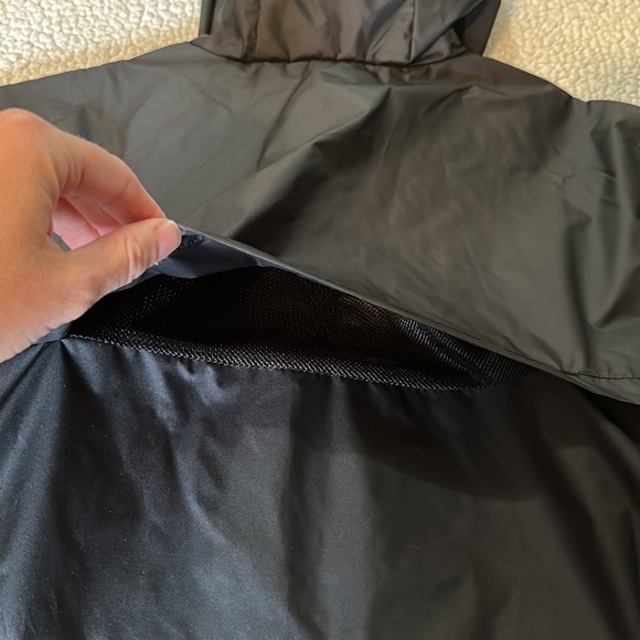 BRAND NEW adidas - M 3S Woven Windbreaker - Picture 4 of 4